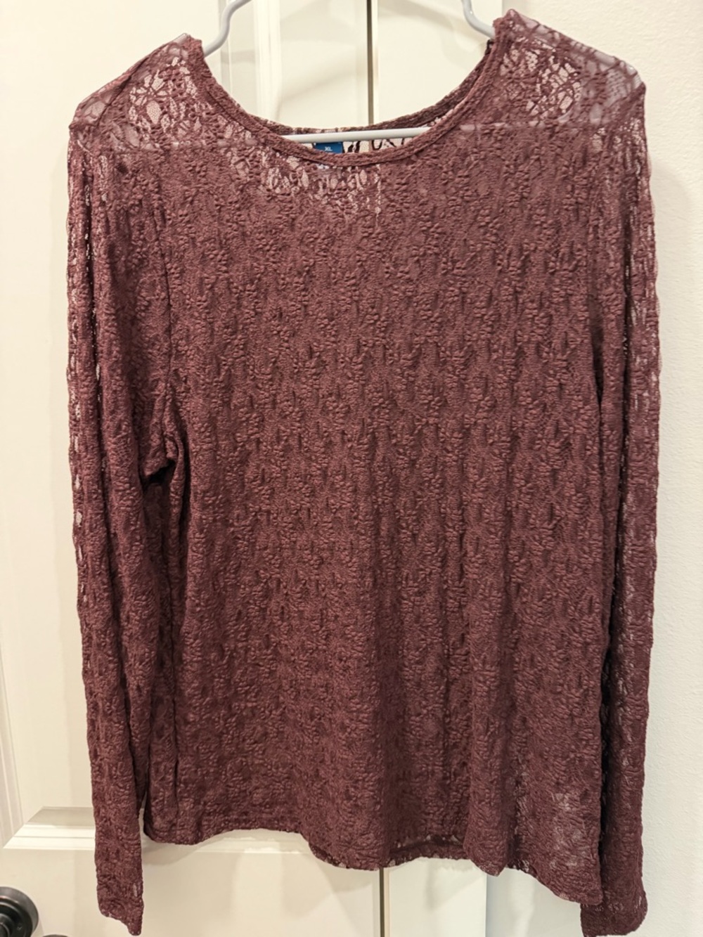Women's Maroon Lace-Textured Long Sleeve Stretchy Fitted Top